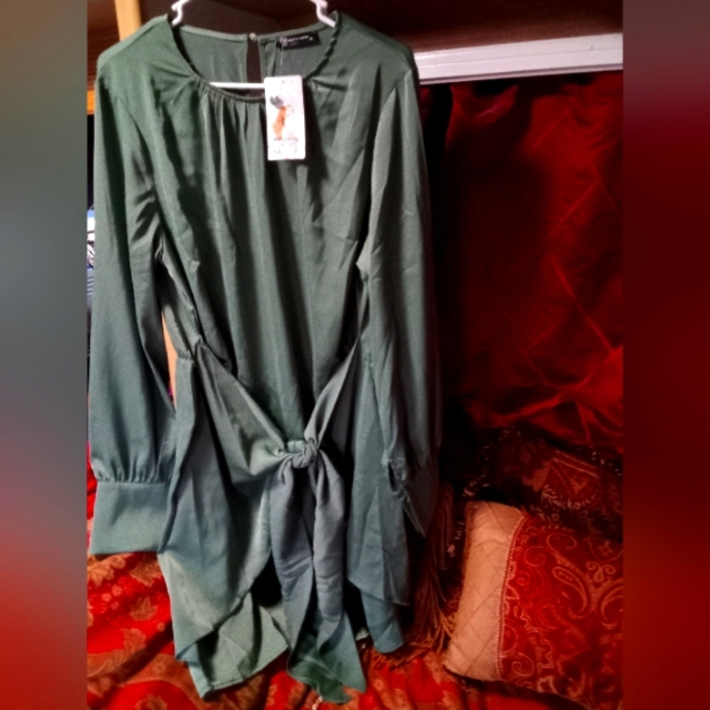 Pretty garden women's dress size extra large brand new with tags